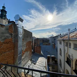Grand Apartments On Rynok Square Апартаменты